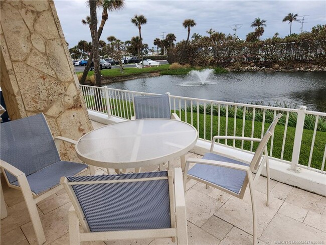 Building Photo - 10680 S Ocean Dr