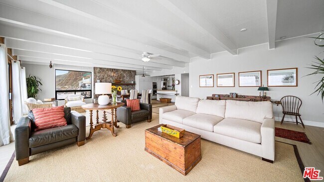 Building Photo - 11358 Pacific Coast Hwy