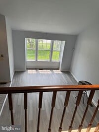 Building Photo - 4 Bellinger Ct