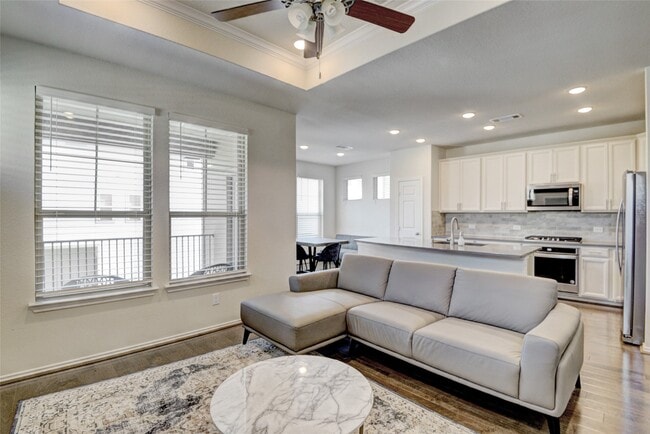 Building Photo - 3104 Roseland Terrace Ln