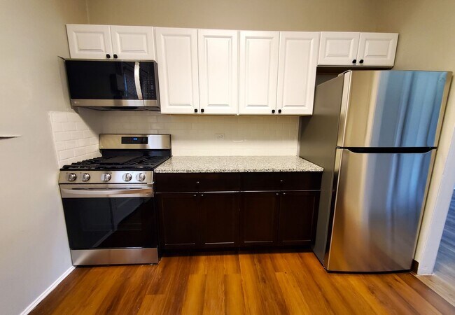 Building Photo - 695 Vernon Ave