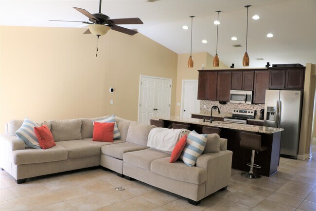 Building Photo - 6461 Arbor Ln