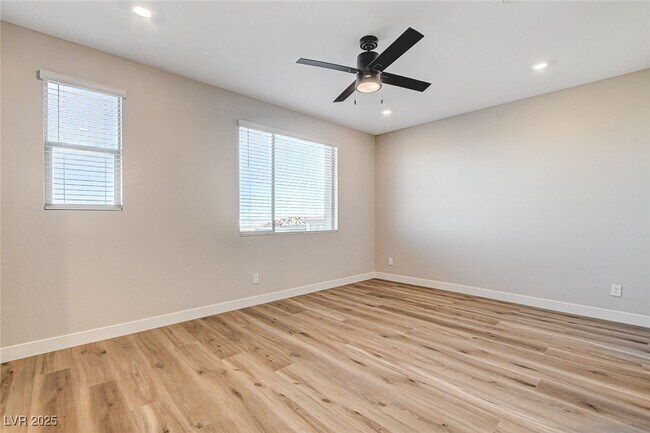 Building Photo - 1494 Bat Hawk St