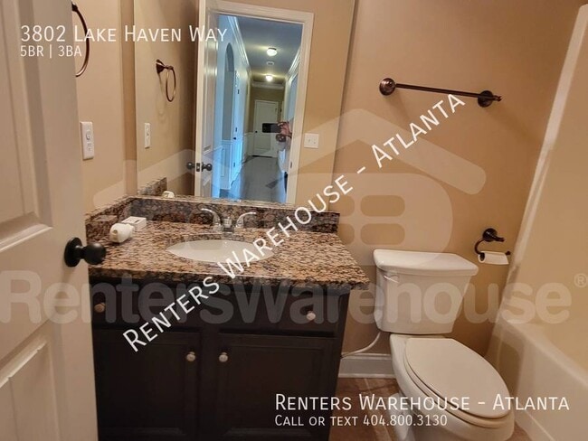 Building Photo - Spacious 5 Bedroom in Lakeside Preserve!