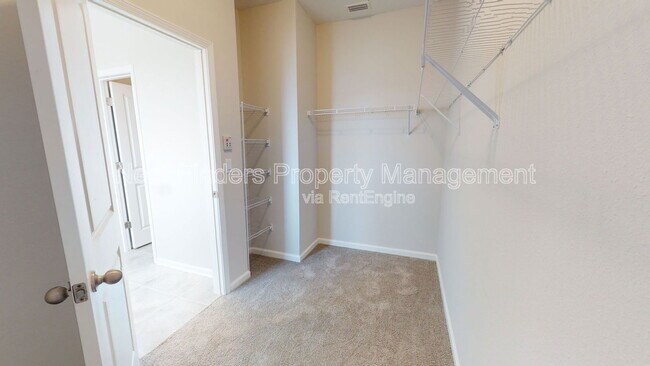 Building Photo - 45 Newton Ln