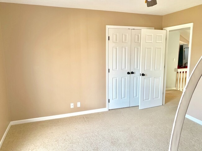 Building Photo - Welcome Home Rent Ready!