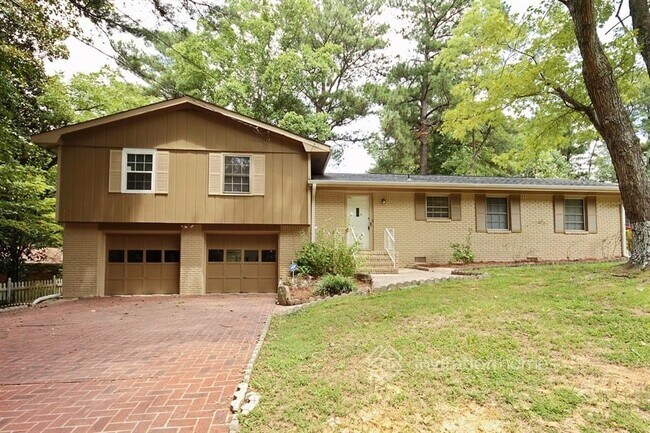 Primary Photo - 5207 Edgemoor Dr NW