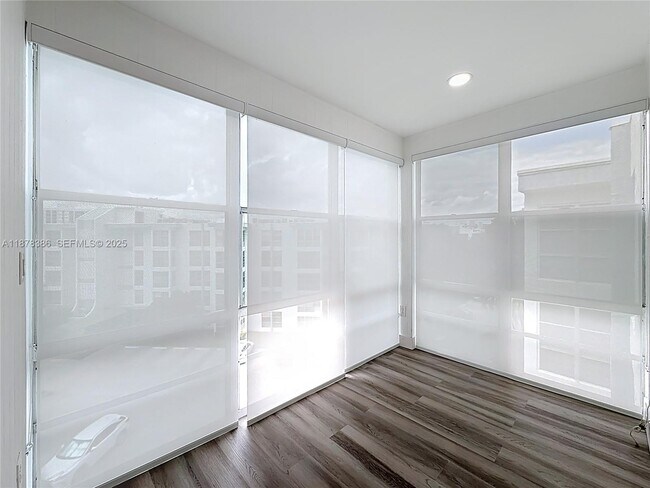 Building Photo - 17620 Atlantic Blvd