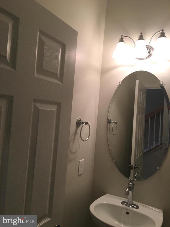 Building Photo - 3061 Waterloo Ln