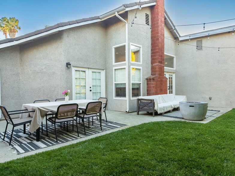 Building Photo - 5323 W Goldenwood Dr