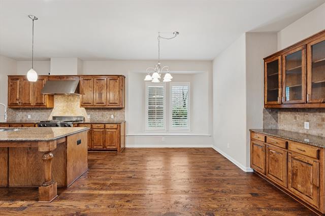 Building Photo - 4407 Lindenwood Dr