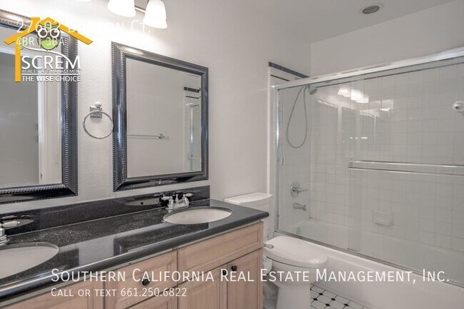 Building Photo - Four Bedroom Home with a View and a Loft i...