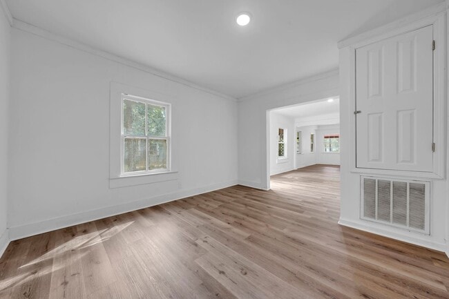 Building Photo - For Rent – Mobile, AL