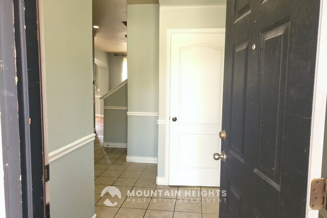 Building Photo - 3113 Provence Ln