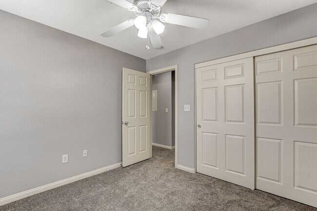 Building Photo - 3909 Sweet Pine St