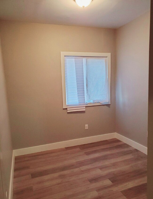 Building Photo - 618 S Orange Ave