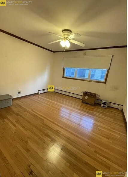 Building Photo - 161 Otis St