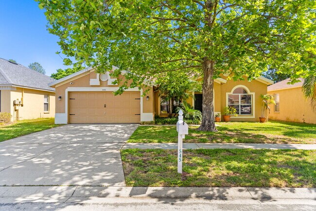 Building Photo - 545 Tuscanny St