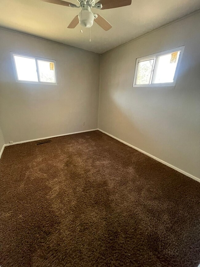 Building Photo - 1474 Elaine St