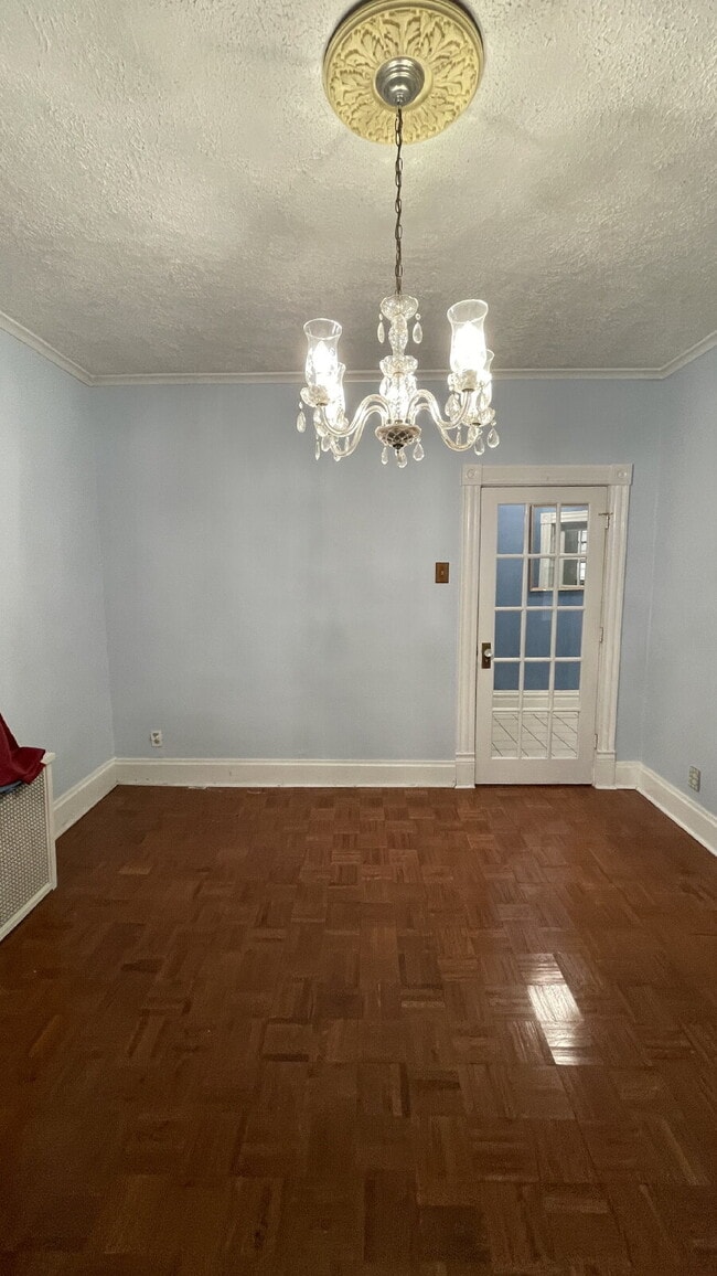 Building Photo - 19 S 6th St