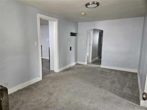 Building Photo - 521 S Wilbur Ave