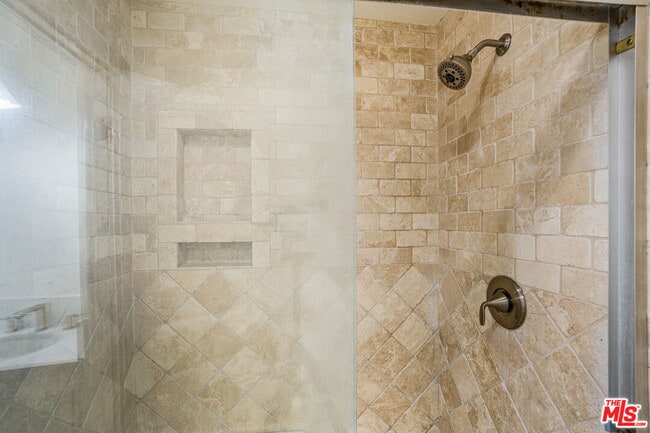 Building Photo - 416 Bolero Way