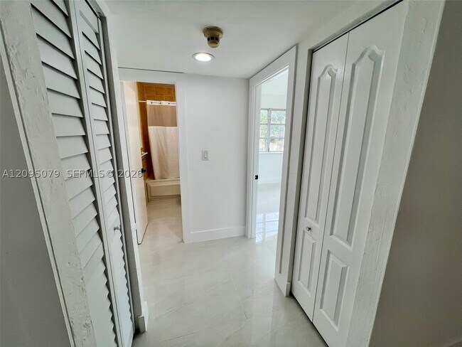 Building Photo - 7825 Miller Dr