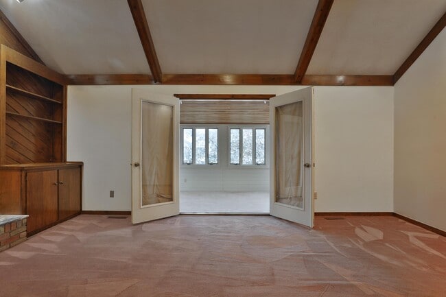 Building Photo - 453 Buckhorn Ct