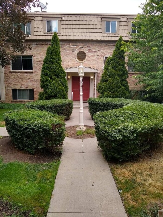 2220 E Murray Holladay Rd 2220 E Murray Holladay Rd Holladay UT 84117