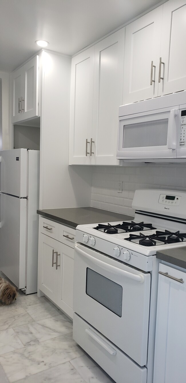 New Refrig and Stove Coming! - 2223 S Bentley Ave