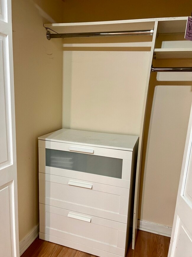 Building Photo - 4148 N Monticello Ave