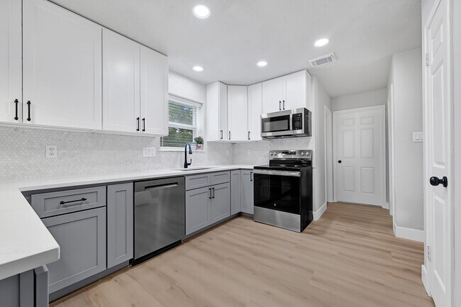 Building Photo - 21211 Slippery Creek Ln