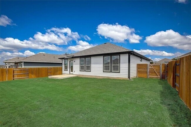 Building Photo - 216 Trellis Blvd