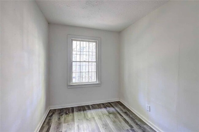 Building Photo - 760 Magnolia Dr