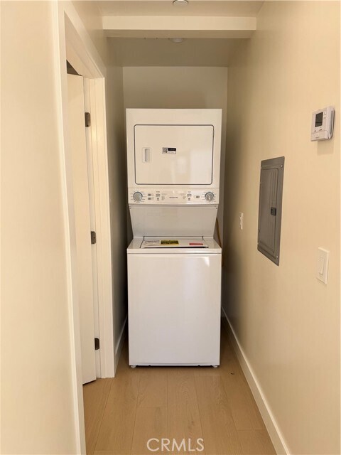 Building Photo - 8109 Cole St