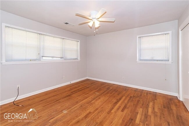 Building Photo - 207 Buchanan Terrace