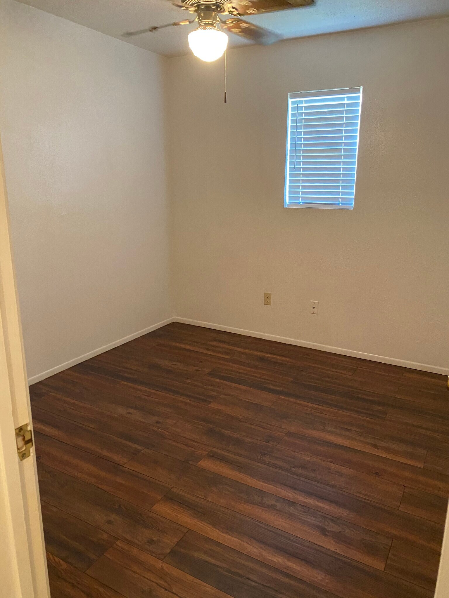 Building Photo - 618 reppert street