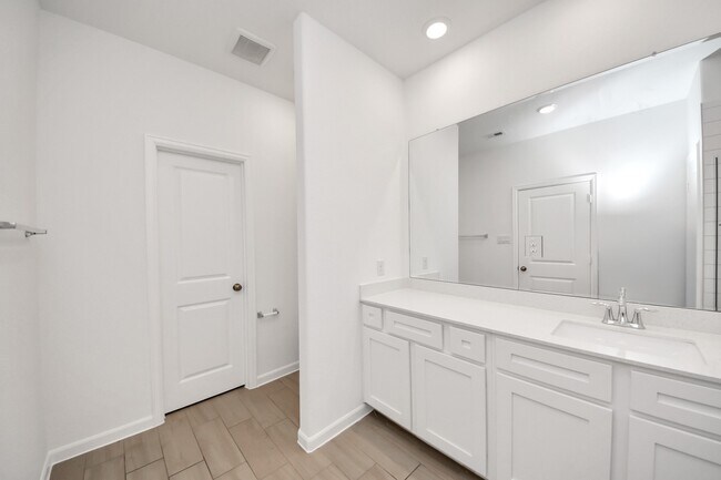 Building Photo - 22658 Sutherland Bend Ln