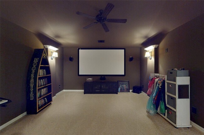 Building Photo - 25003 Stratton Meadows Dr