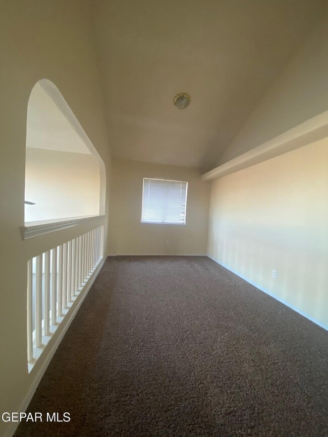 Building Photo - 745 Paseo Sereno Dr