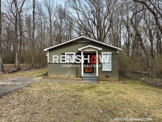 Building Photo - 822 Eyers Rd