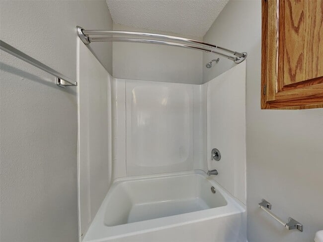 Building Photo - 3 BR/2BA | Renovated Single Family Home | 2-Car Garage |Private backyard