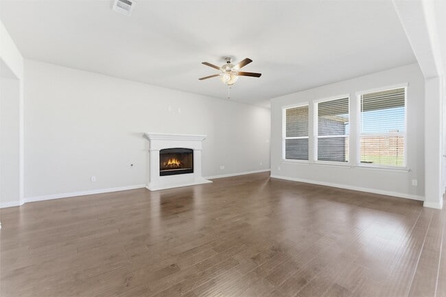 Building Photo - 1804 Star Fleet Dr