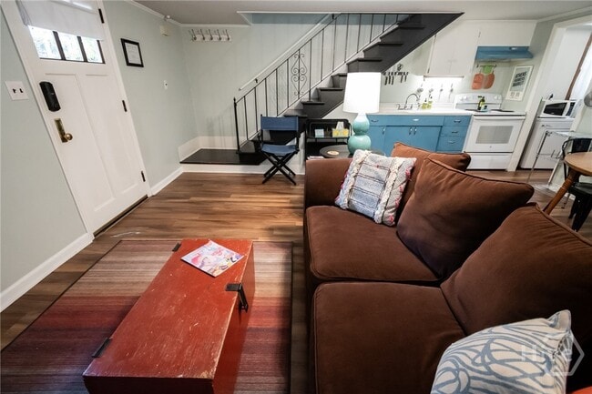 Building Photo - 290.5 Milledge Cir