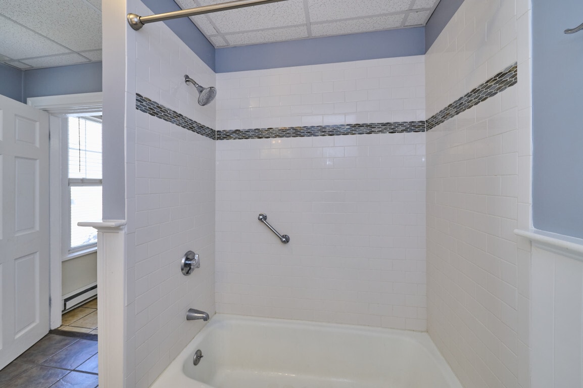 Building Photo - 128 G St