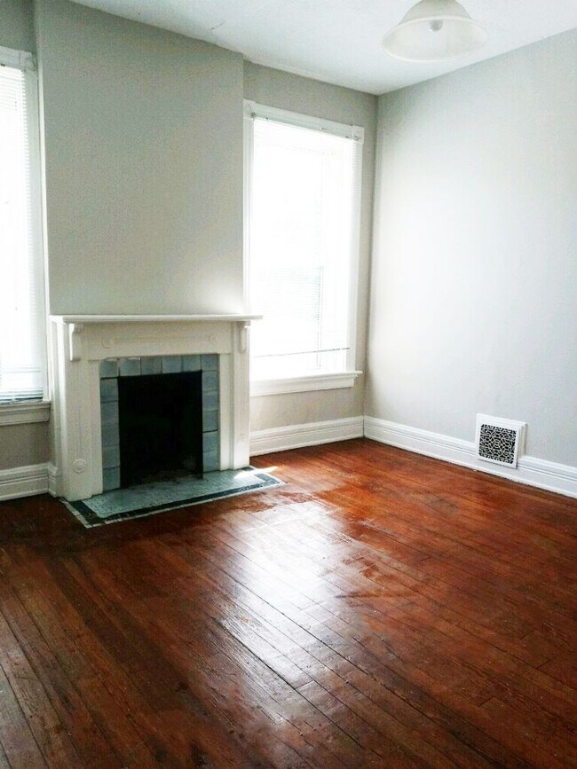 Building Photo - 501 Lowell Ave