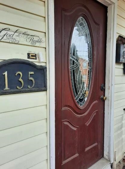 Building Photo - 135 Ege Ave
