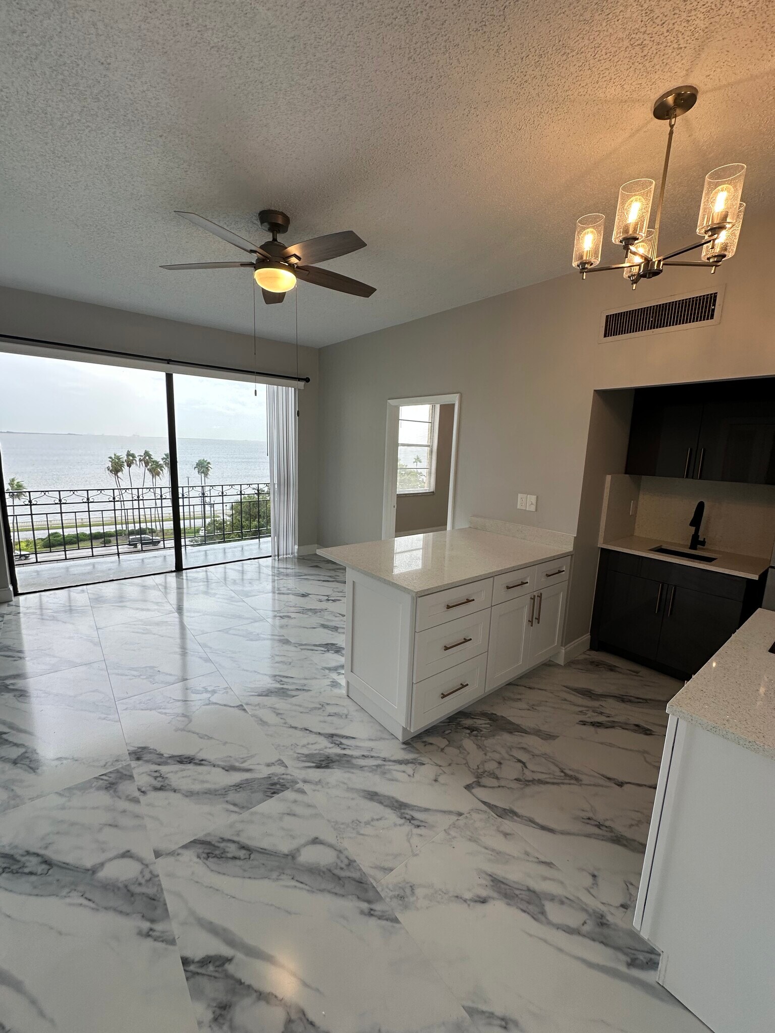 Building Photo - 2109 Bayshore Blvd