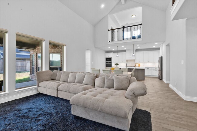 Building Photo - 28907 Ridge Valley Ct