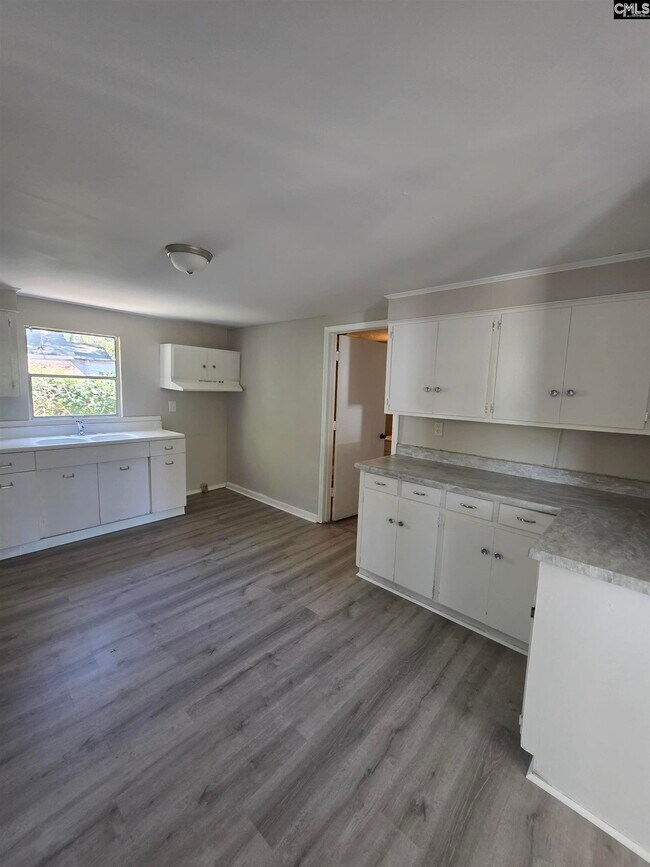 Building Photo - 4030 Gonzales Ave